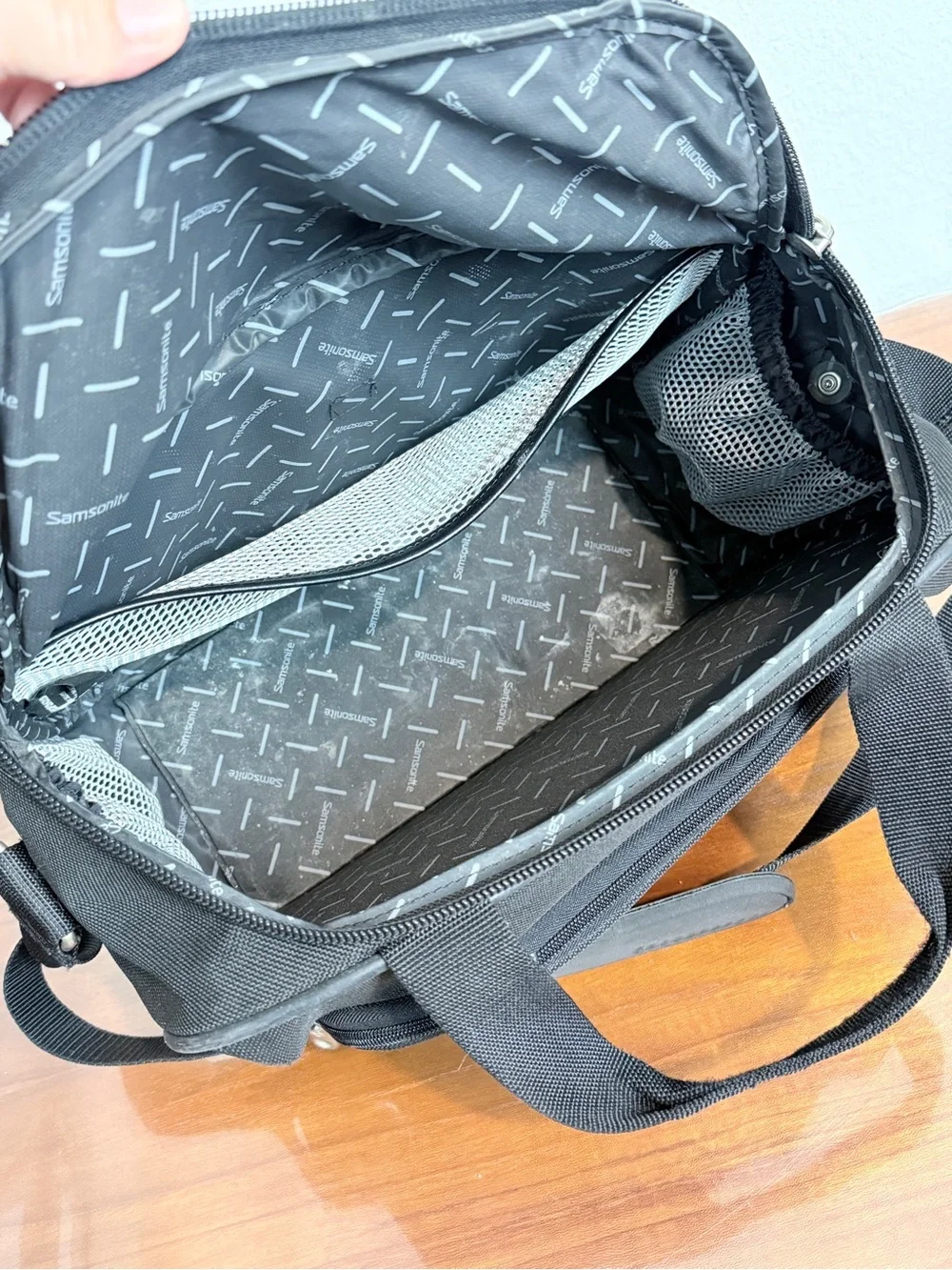 Samsonite Black Travel Overnight Shoulder Bag Carry On Luggage